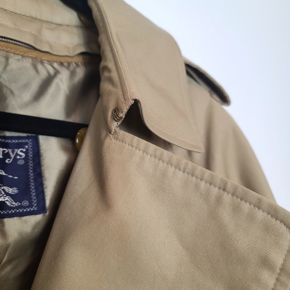 Burberry Women’s Vintage Tan Nova Check Trench Coat–Wool Lined–Size 14 XX-Long - Picture 12 of 16